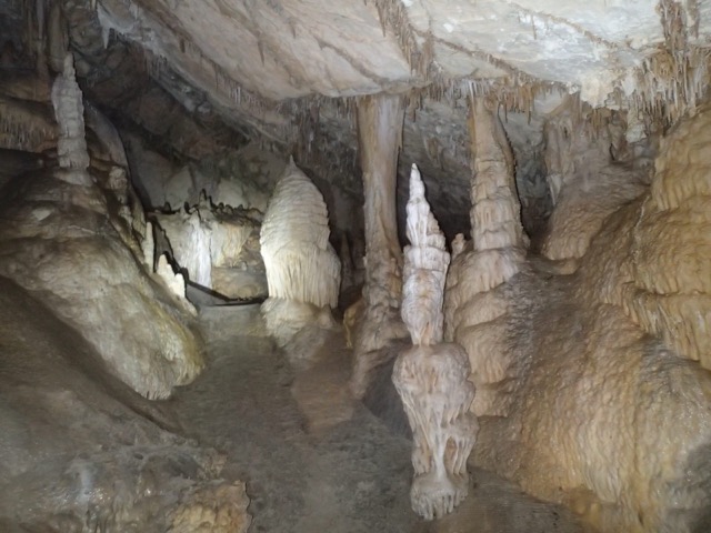 Stalagmiten in der Tropfsteinhöhle